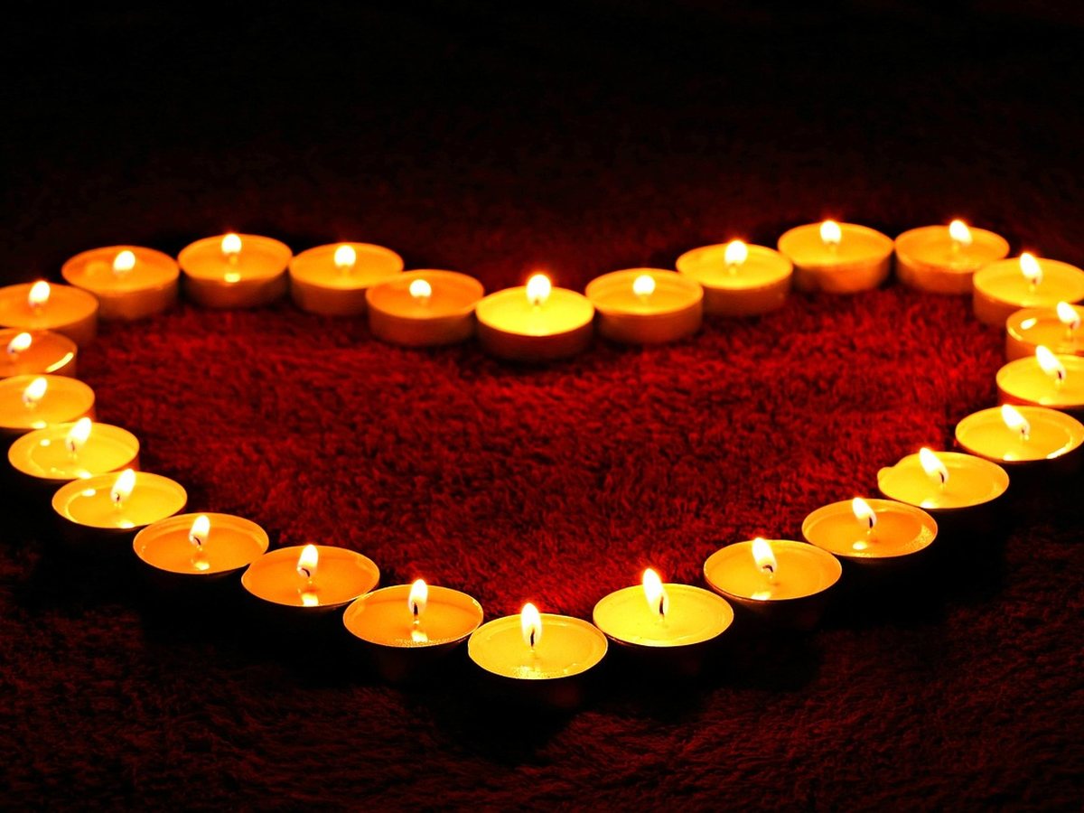 Aurelia Candle